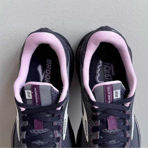 Brooks Adrenaline GTS 22 Women Size 9 B Black Gray Pink Running Stability Shoes - Picture 7 of 10